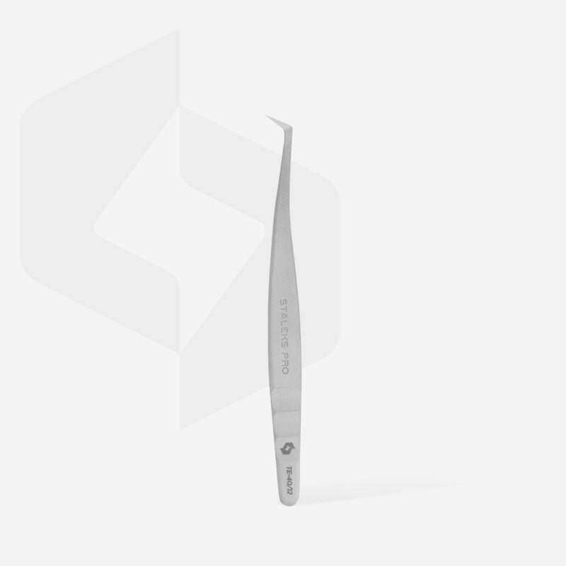 Pinça curva para pestanas profissional  EXPERT 40 TIPO 12 (em forma de bota)