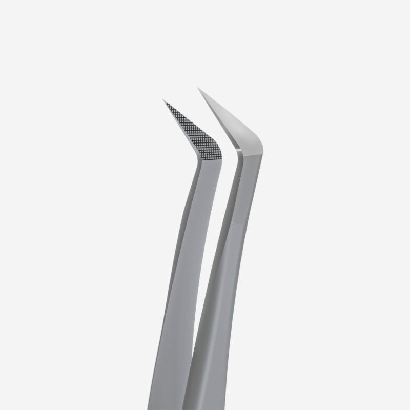 Pinça profissional para pestanas nano-entalhadas EXPERT 44 TIPO 12 (em forma de L, 65′)